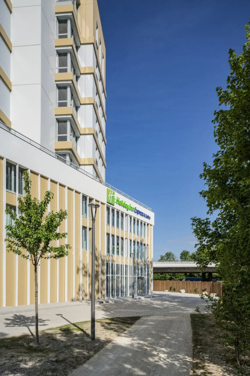 Holiday Inn Express & Suites Reims - Rives de Vesle by IHG