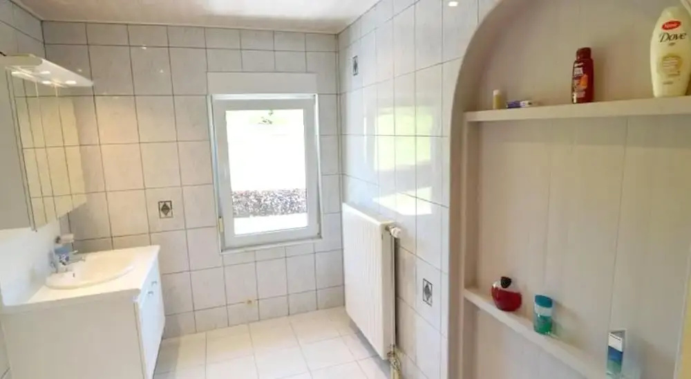 House With 5 Bedrooms in Bertogne, With Wonderful Lake View, Furnished Garden and Wifi