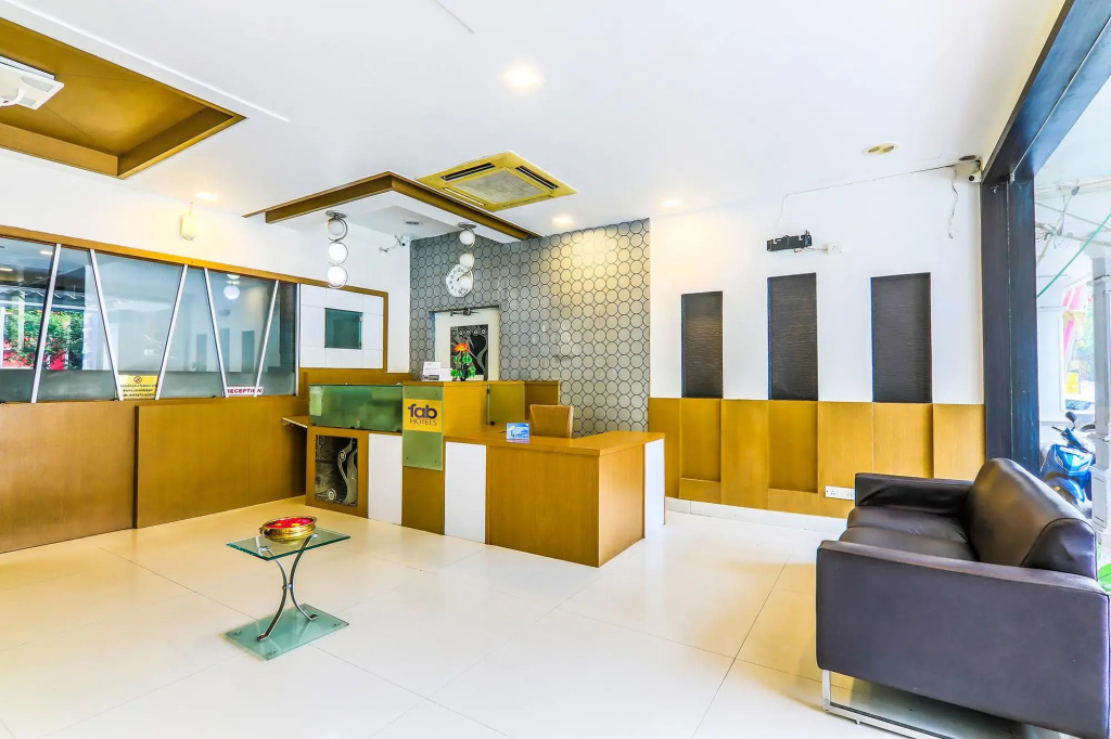 FabHotel Royal Star