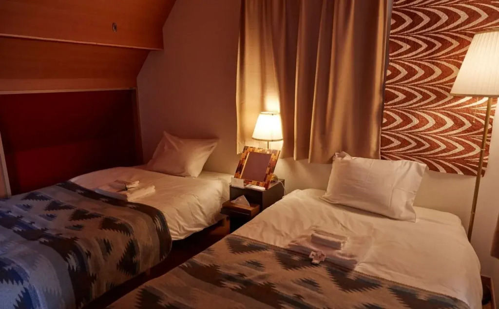 Japan Hostel Shinya Tokkyu