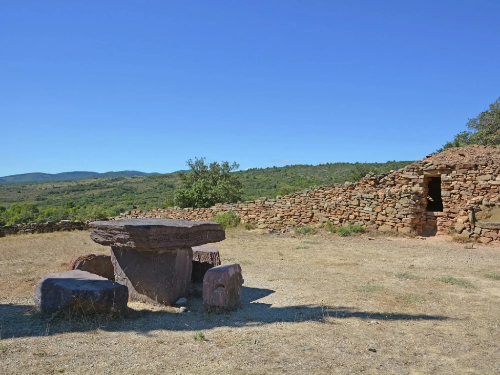 Secluded Apartment in Villesèque with Pool