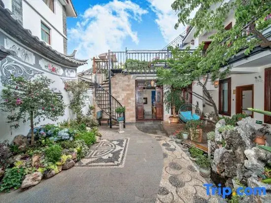 Lijiang Manting·Xingyu Nayue Bay Internet celebrity travel photography and viewing holiday homestay