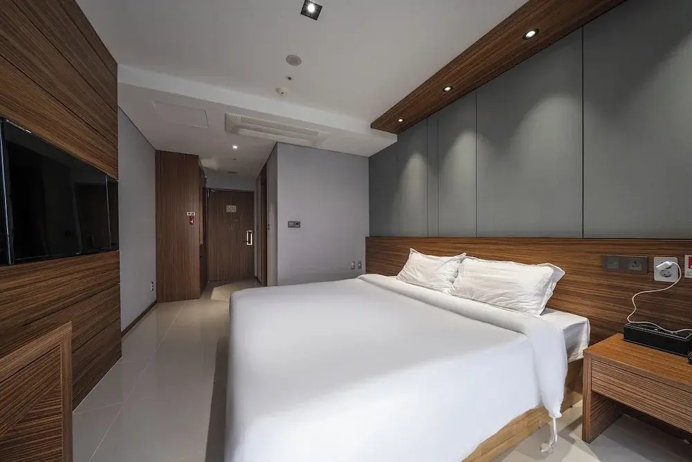 sky & sea hotel