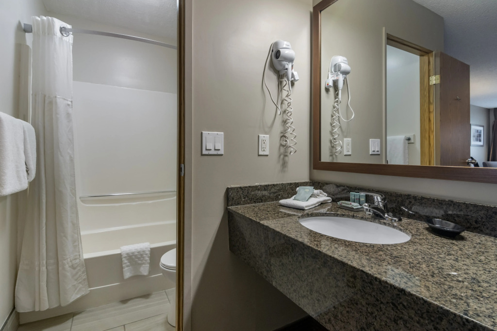 SureStay Plus Hotel by Best Western Salmon Arm