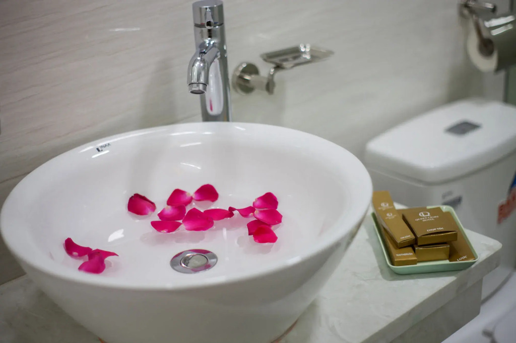 Queen Light Hotel - Ha Noi Old Quater