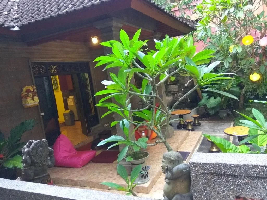Joker Hostel 2