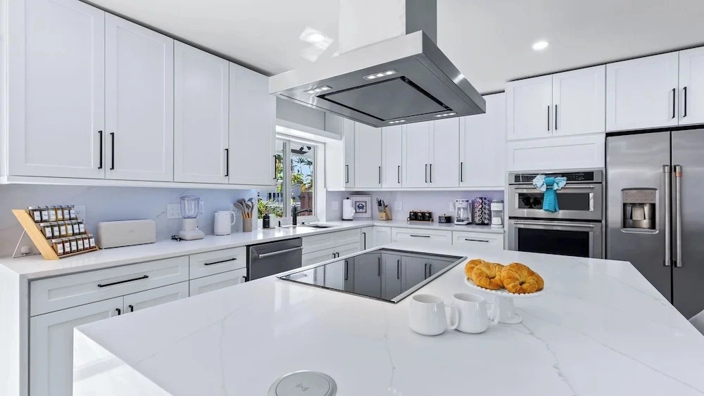 Soleil Breeze by Avantstay Pool + Canalfront Home + Outdoor Dining Canal Deck + Kayak 10 Mins to the Beach