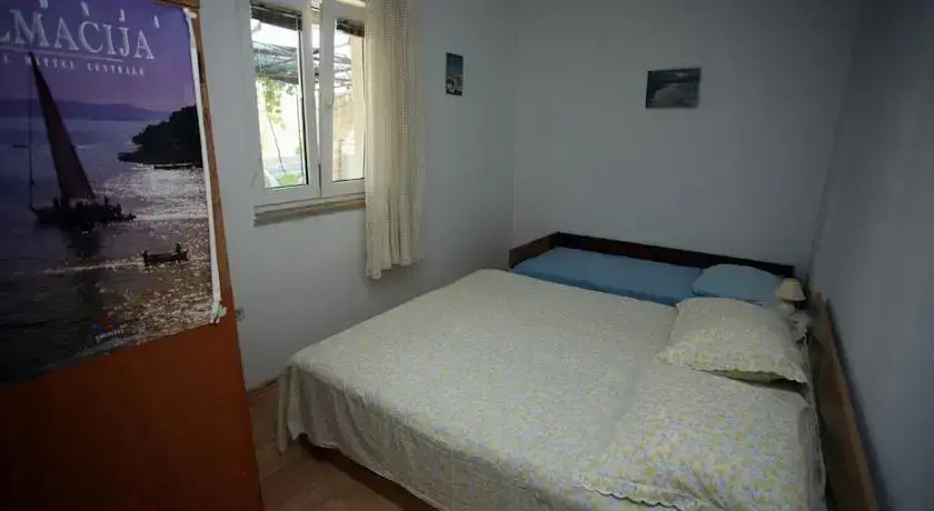 Apartments Jakšić