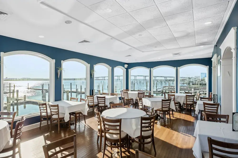 Tavern on the Bay Hotel & Marina