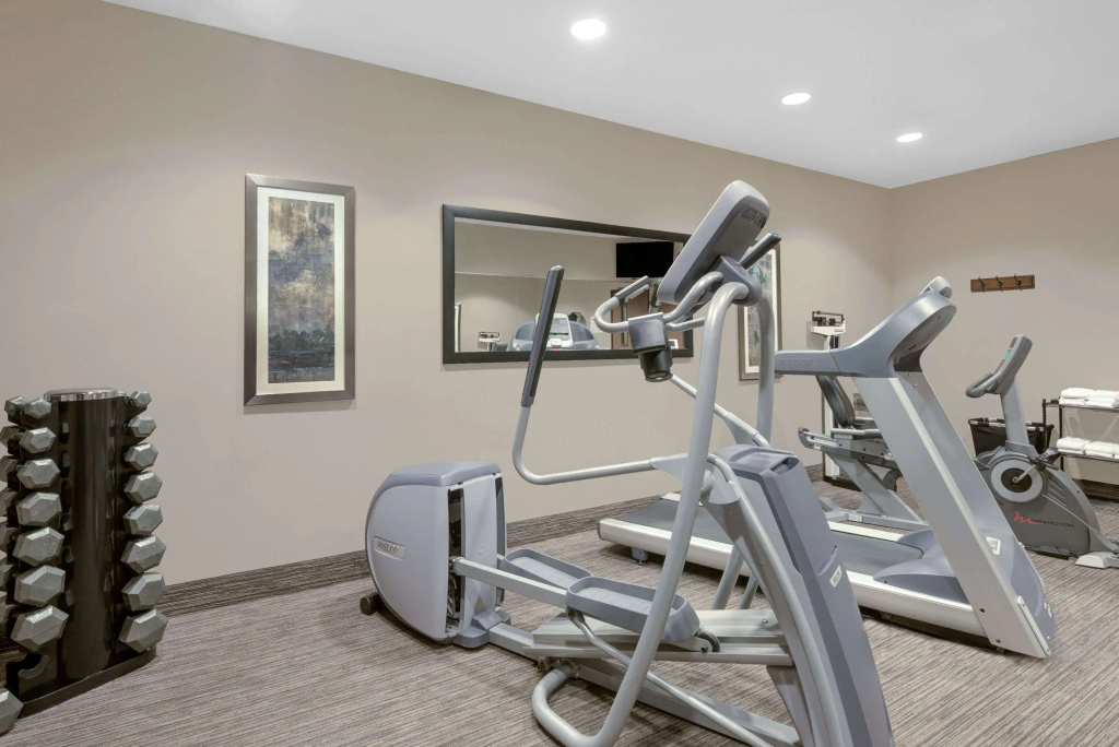 Baymont by Wyndham Minot