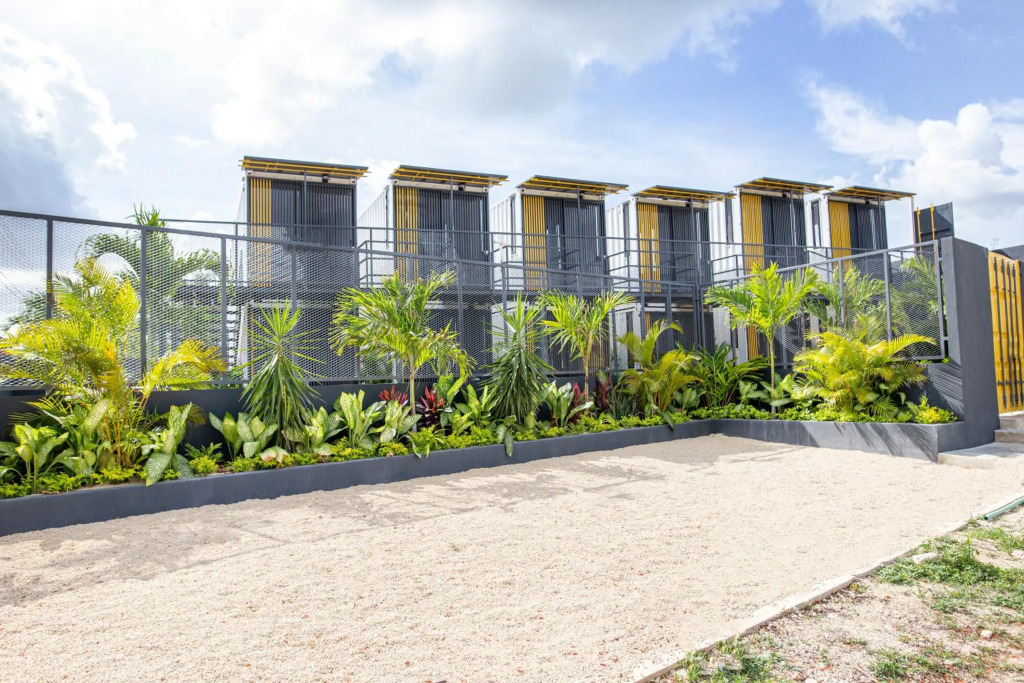 Containers Bacalar