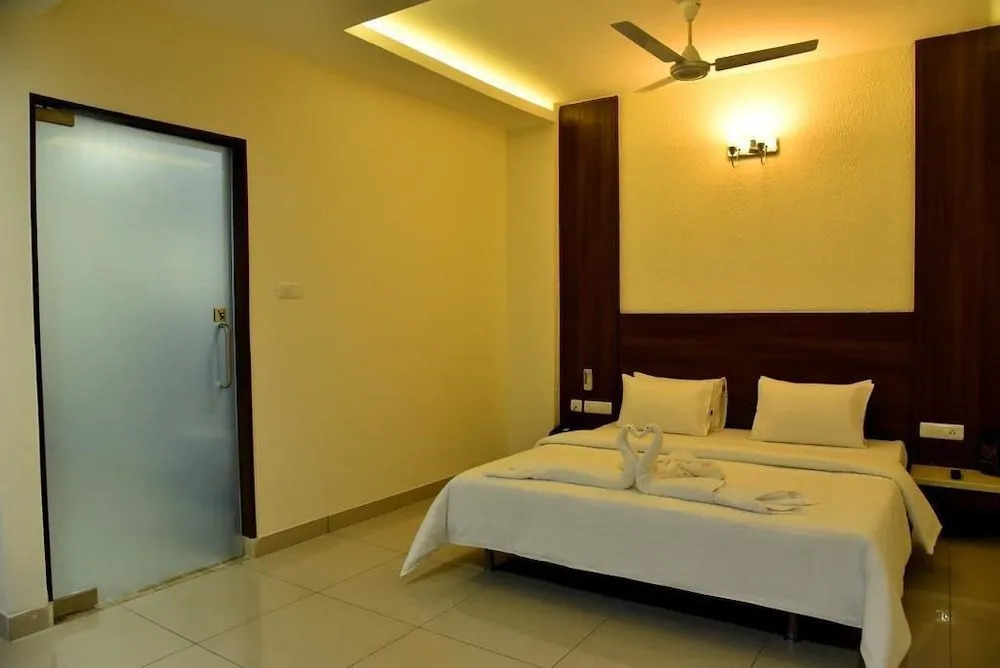 Rathna Residency