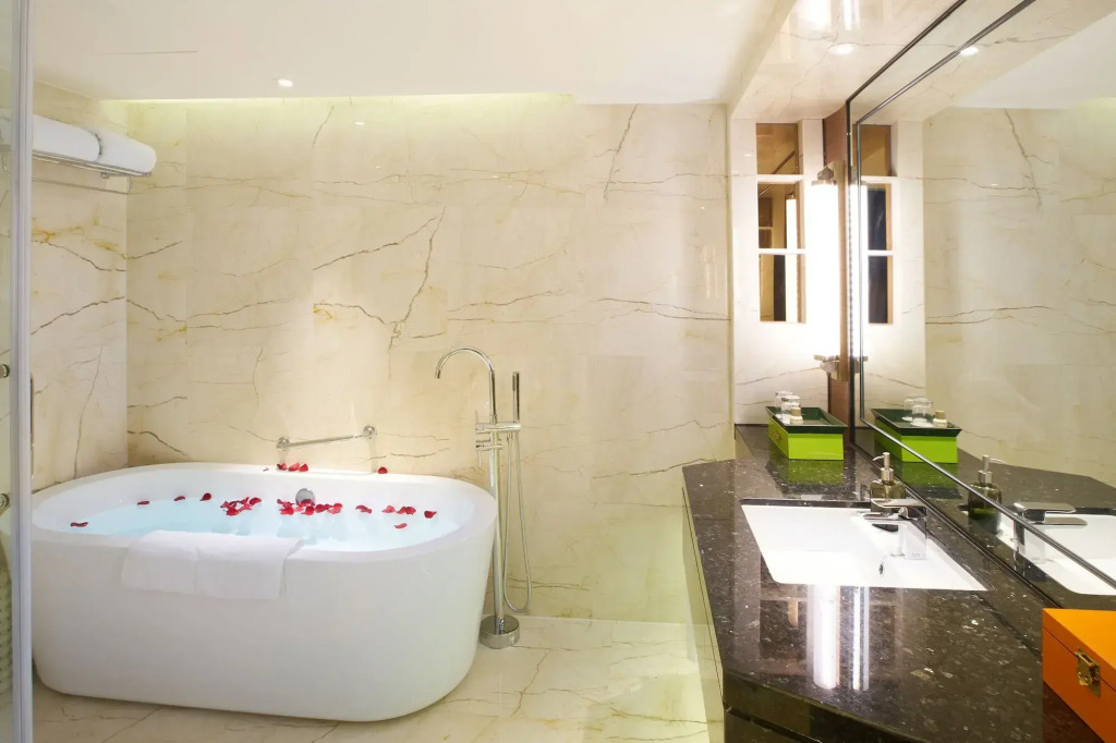 Xiamen Airlines Lakeside Hotel