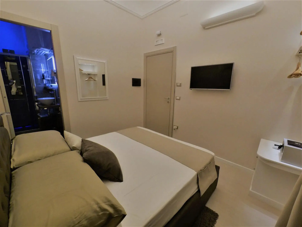 Royal Rooms Luxury Suite