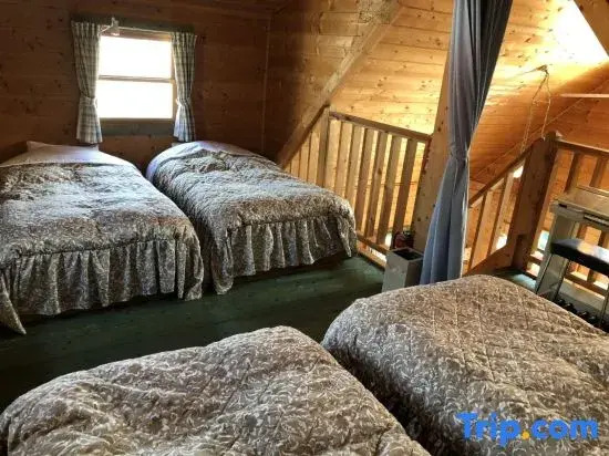Saint Schwein Rental Cottage