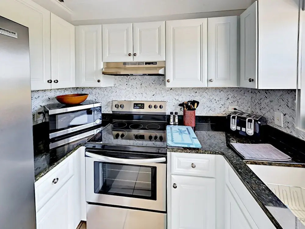 99 Sombrero Blvd Duplex Unit B 2 Bedrooms 2 Bathrooms Duplex
