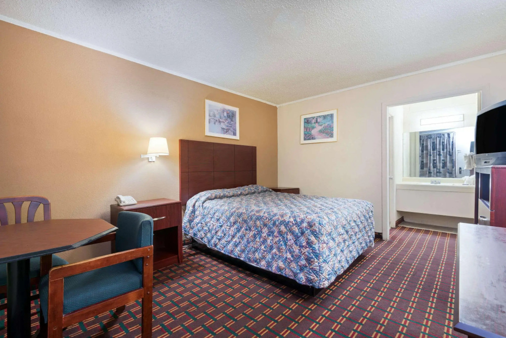 Knights Inn Fayetteville - Fort Bragg