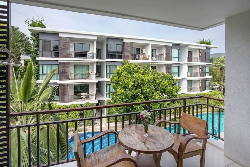 The Title Rawai Pool View Apartment F303