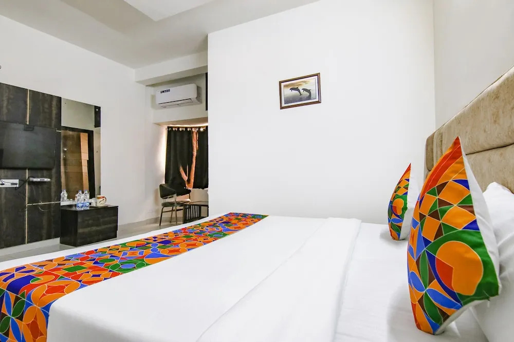 Fabhotel The Nation