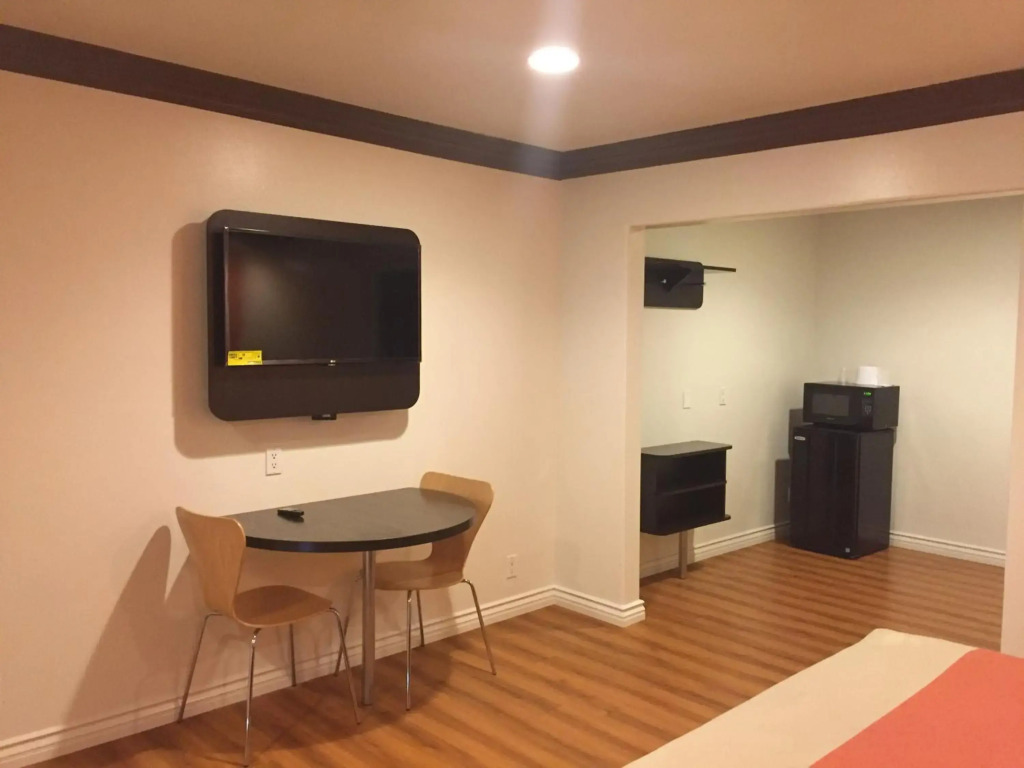 Motel 6 Gardena