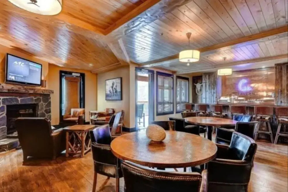 Luxury 2 Bedroom Ski in, Ski out Condo in Breckenridge with Shared Pool, Hot Tub, Arcade, and Bar