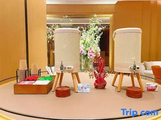 Yanji Dinosaur Hot Spring Hotel (Korean Folk Village Yanji Dinosaur Kingdom)
