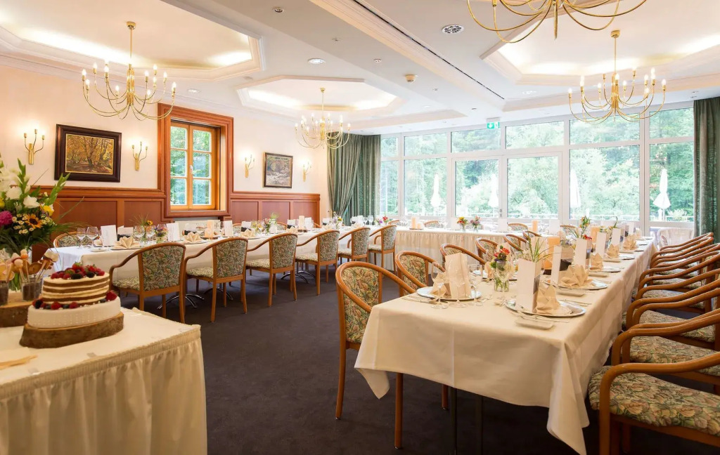 Hotel am Badersee