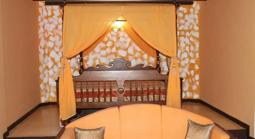 Solomon Beach Hotel