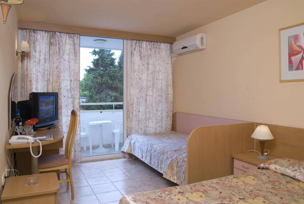 Hotel Oasis