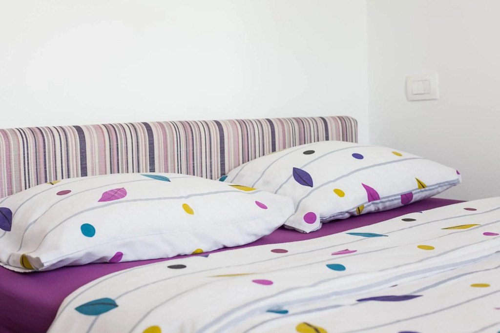 Violet Apartment