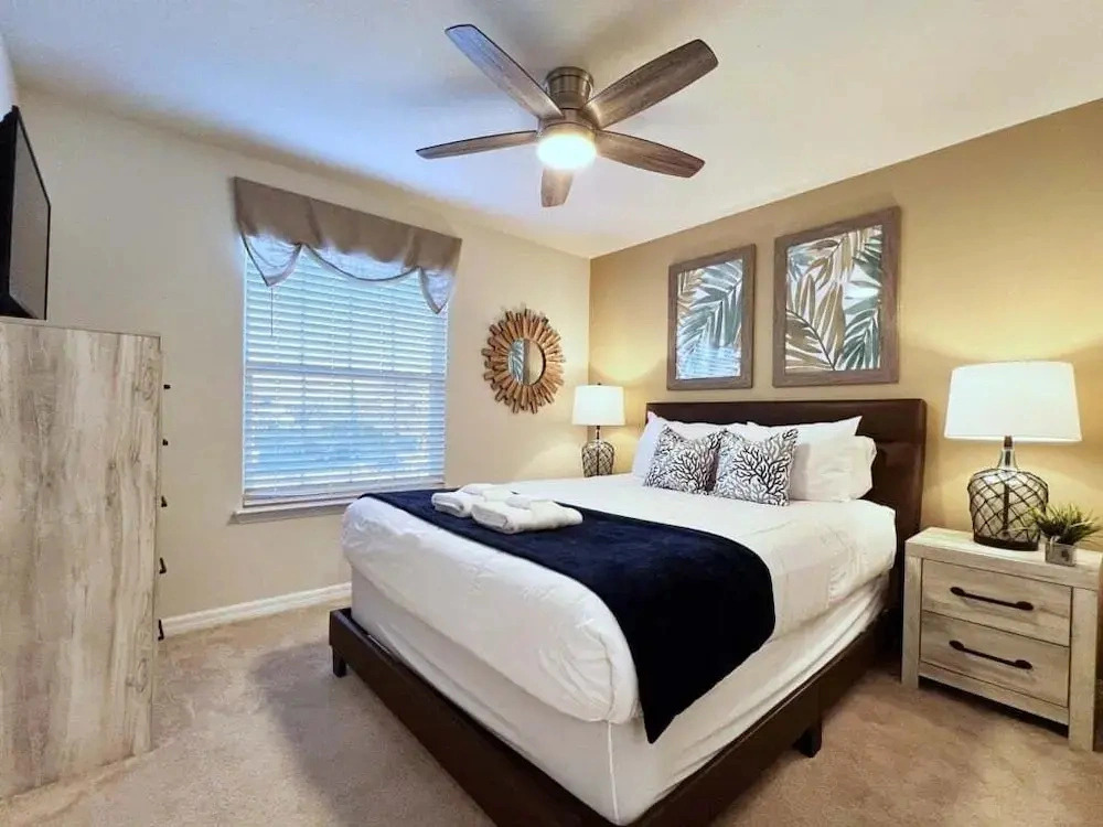 Large 5 Bed Family Townhome With Splash Pool 5 Bedroom Townhouse