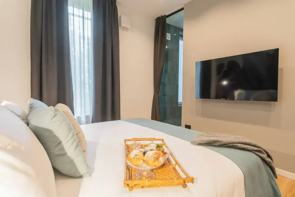 Rezia Apartments by Rent All Como