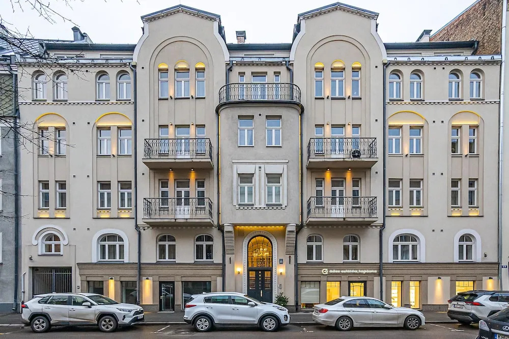 Ап-ты WINWINSTAY Residence Lumiere в стиле ар-нуво