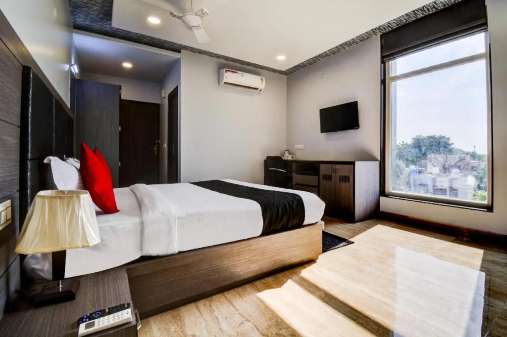 Hotel Grand Anshul