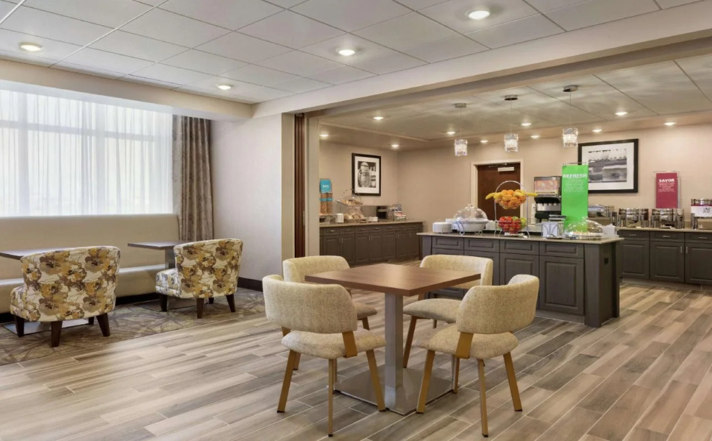 Ramada by Wyndham - St Paul