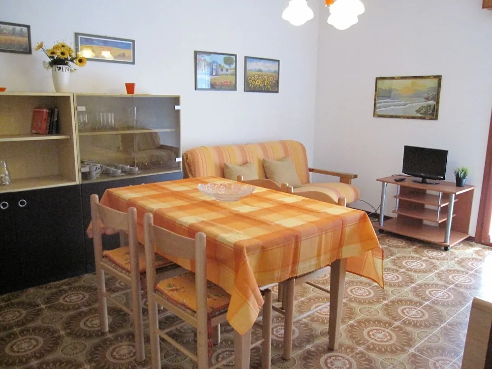 Nice and Cozy Flat at Grado Pineta