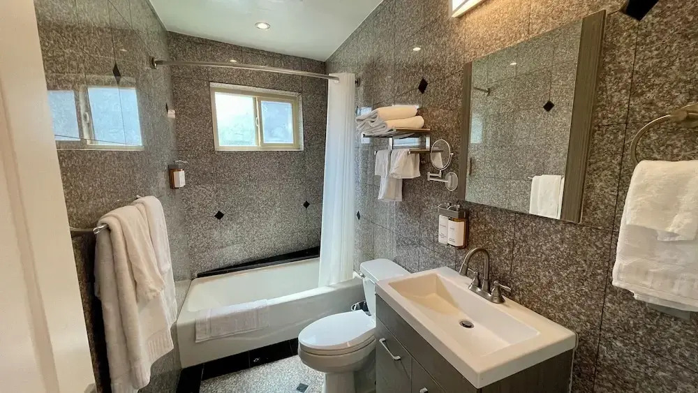 Quintessence ApartHotel