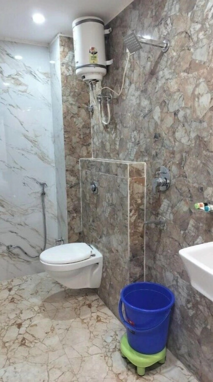 New Hotel Avni