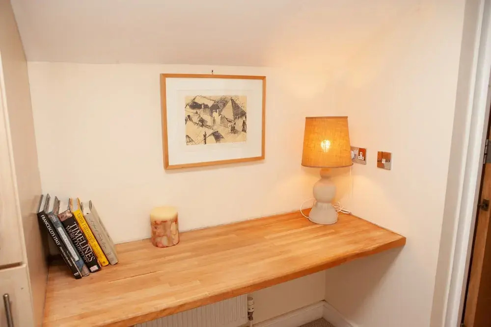Cosy 1 Bedroom Near City Centre