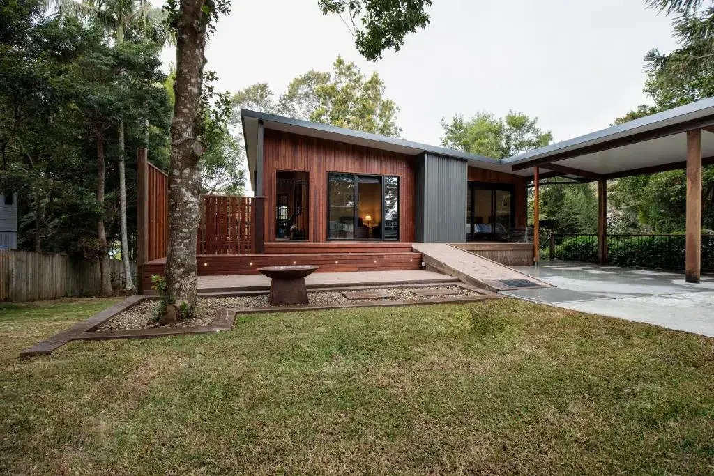 Springbrook25 Pet friendly House