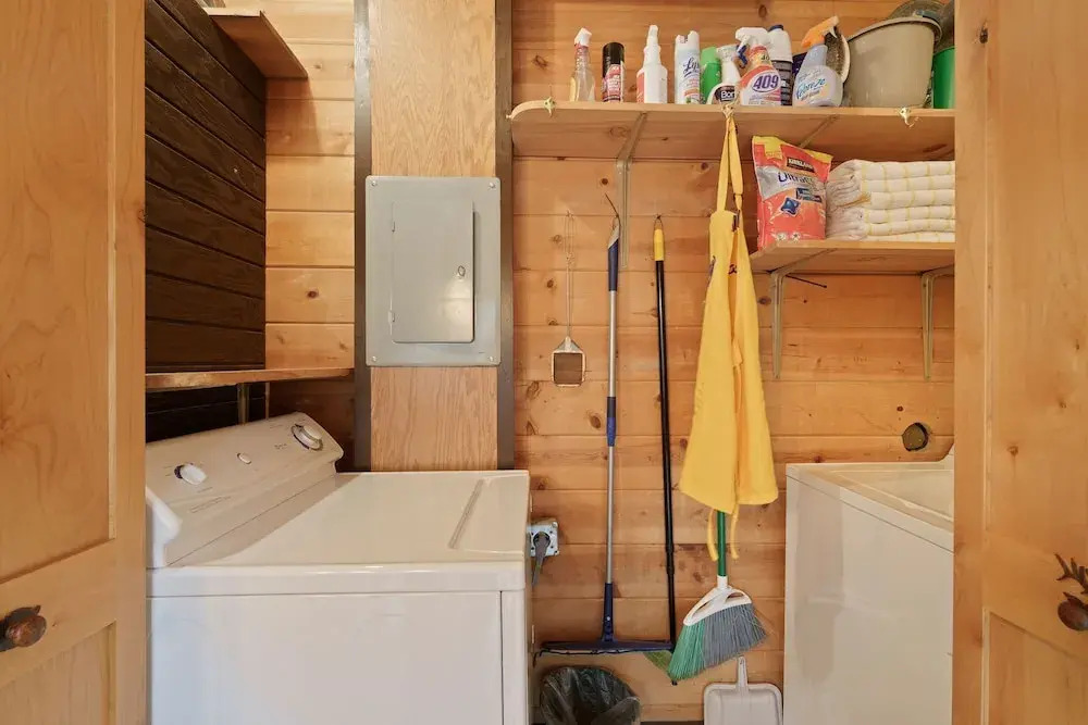 Pole House 10 2 Bedroom Cabin