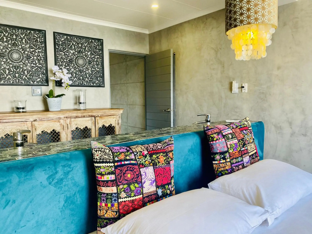 Sea front designer apartment