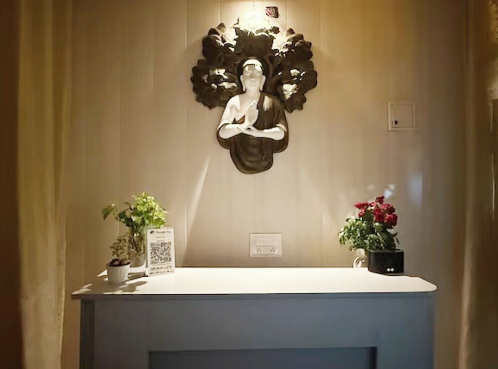 Hotel Hariaksh HomeStay Varanasi