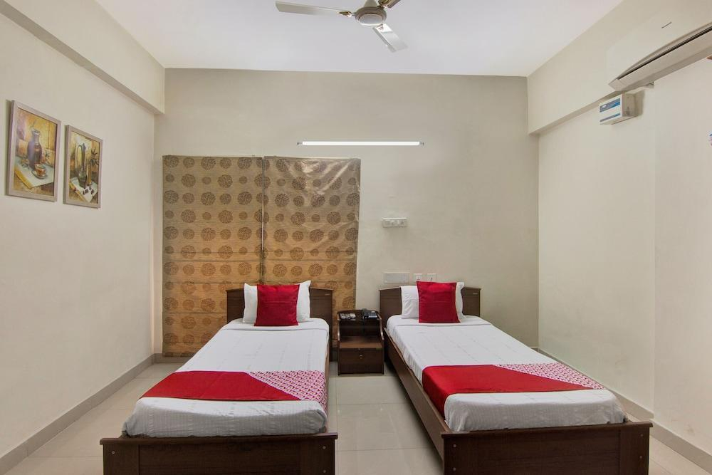 OYO 12458 SilverKey Madhapur