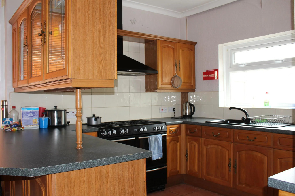 Napier Town House - Self Catering - Guesthouse Style - Twin and Double Rooms