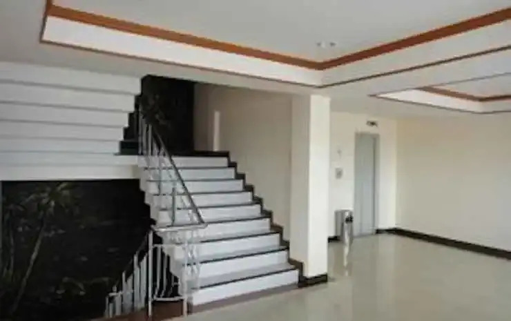 Thaksin Hotel