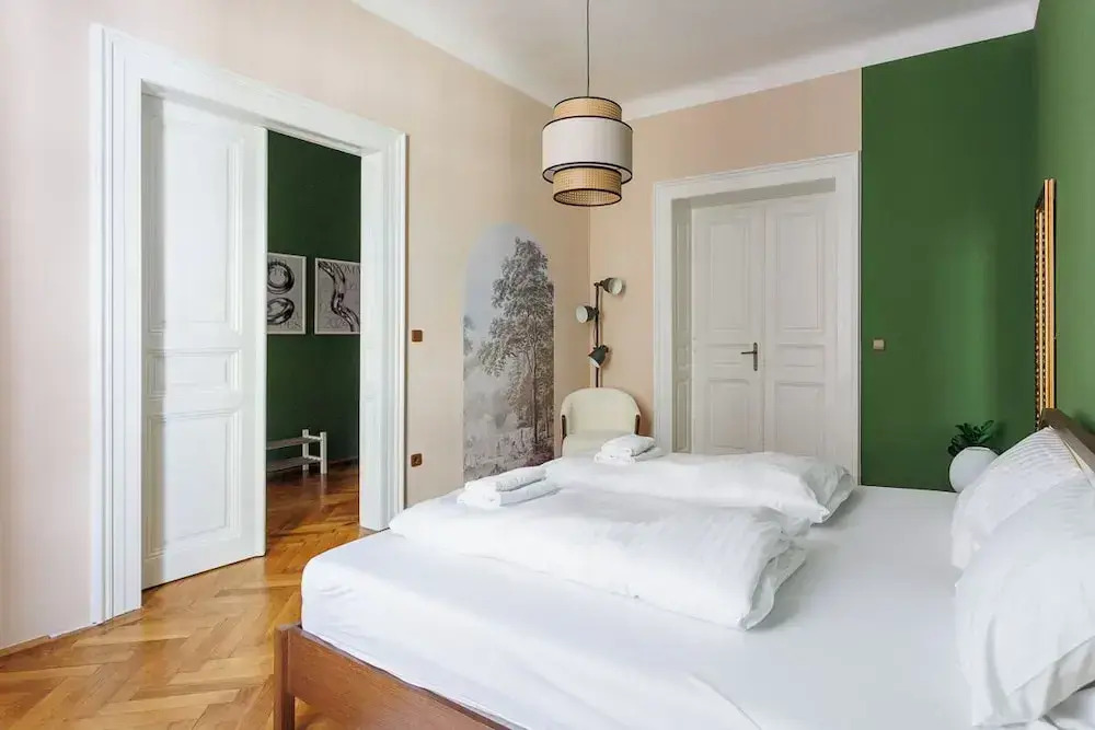 Stadtpark City Apartment is Calling - by 4ty3 Apartments