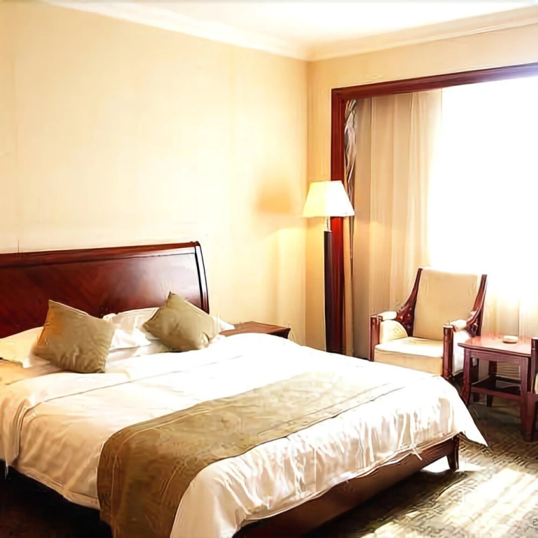 Zhonghai Hotel