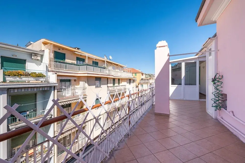 Sea View Central Apartment by Wonderful Italy