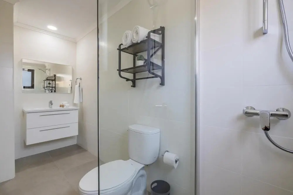 NEW Modern 2 Bedroom Townhome Gold Coast